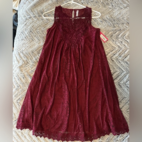 Maroon beach dress - Picture 1 of 4